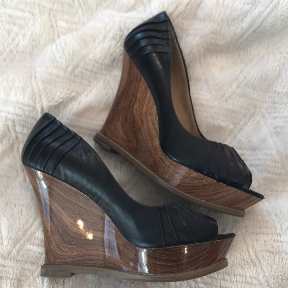 Jessica Simpson Wedges
